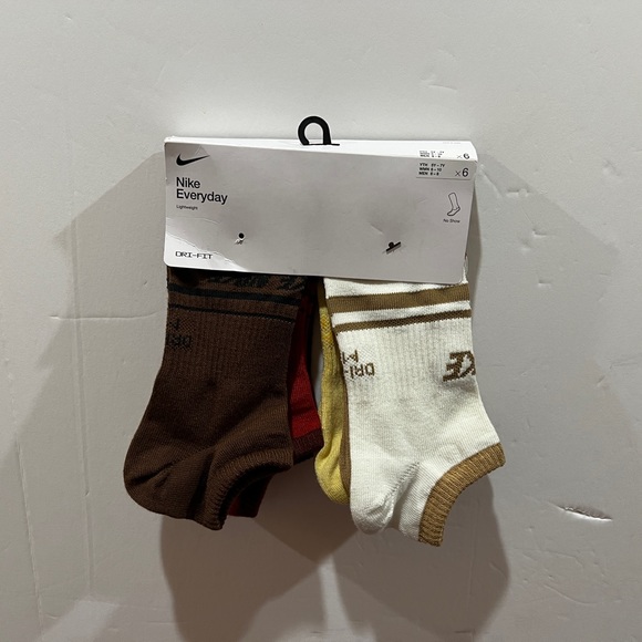 Nike Everyday, Lightweight, No Show Socks, 6 Pack - Picture 2 of 11